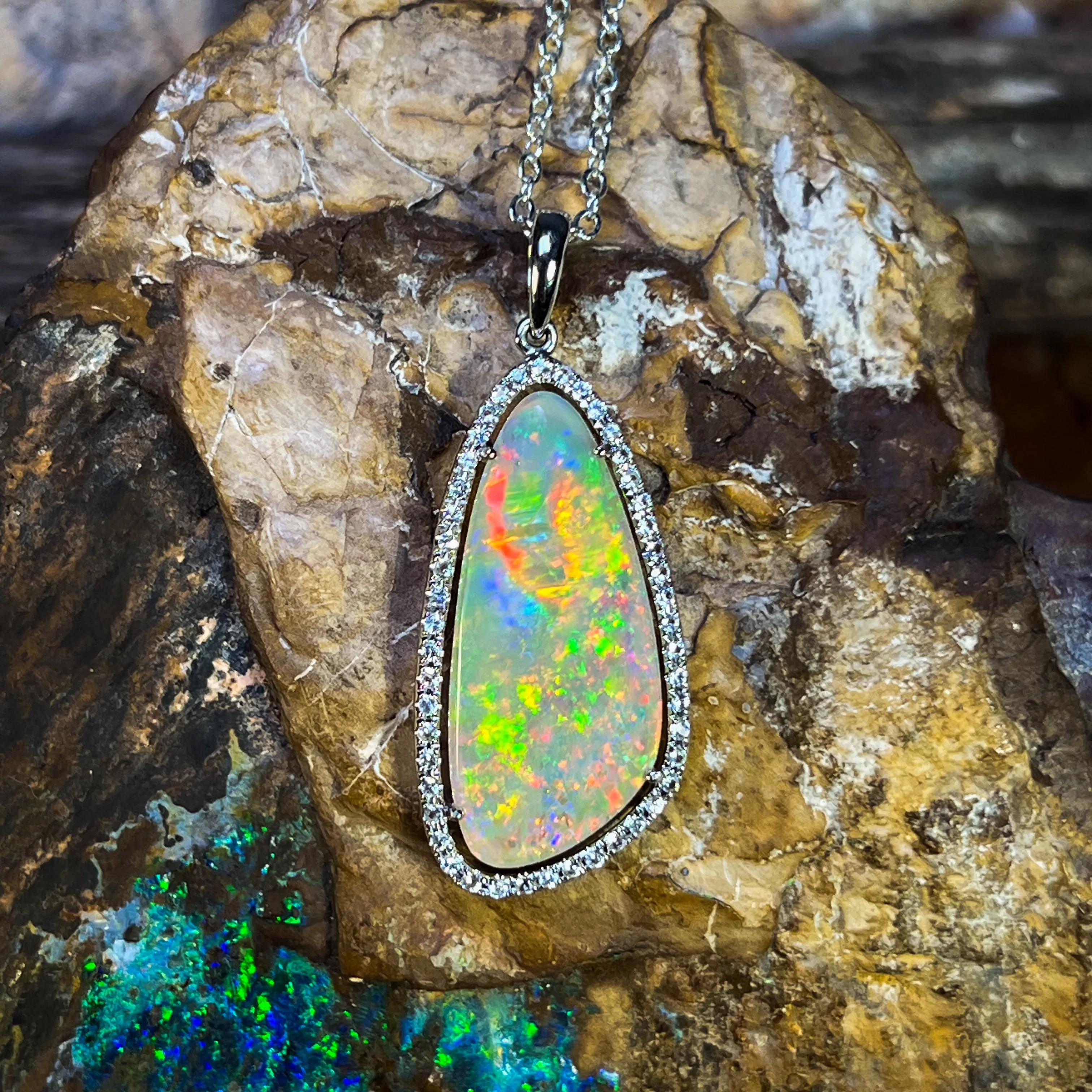 14kt White Gold Crystal Opal 5.22ct and White Sapphire 0.35ct