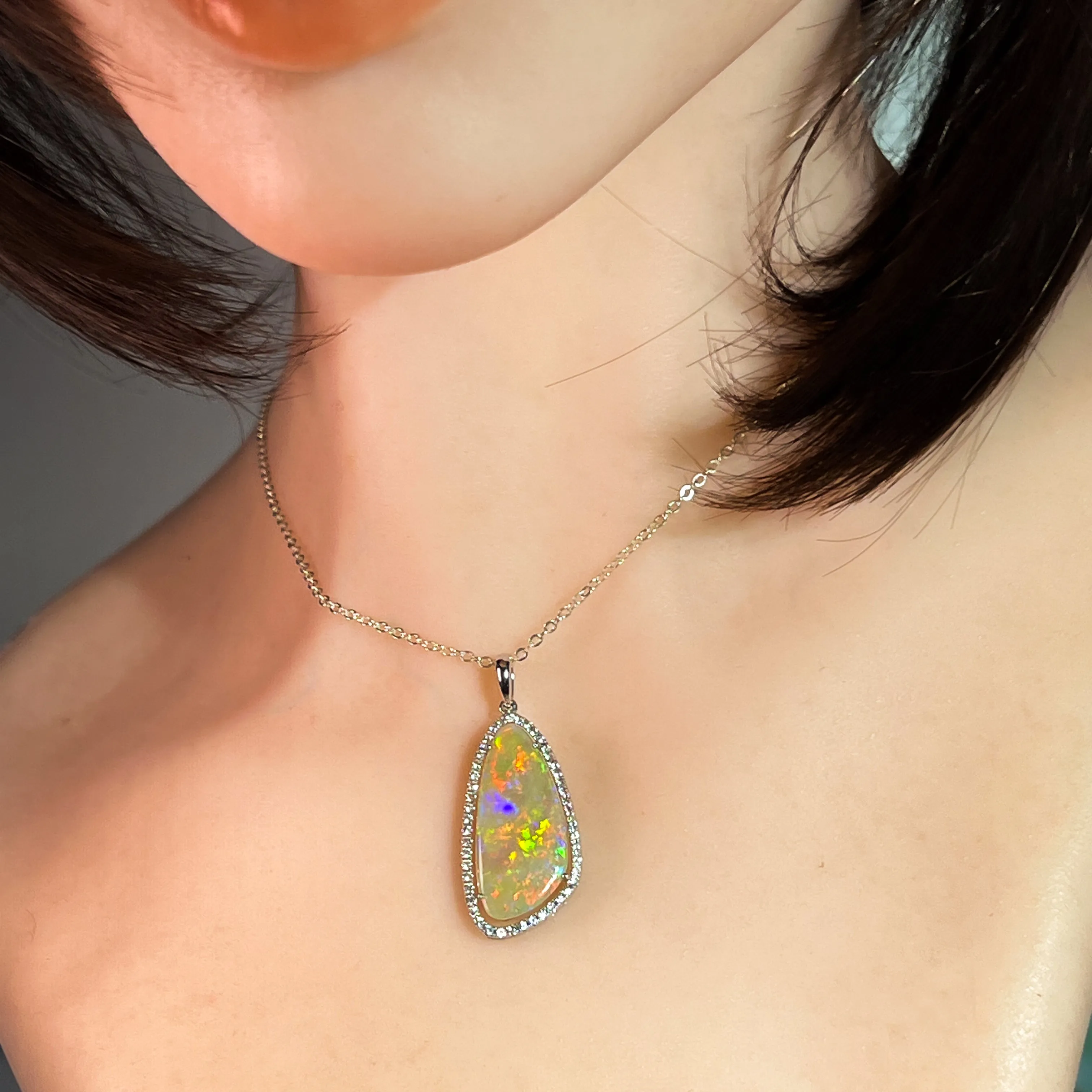 14kt White Gold Crystal Opal 5.22ct and White Sapphire 0.35ct