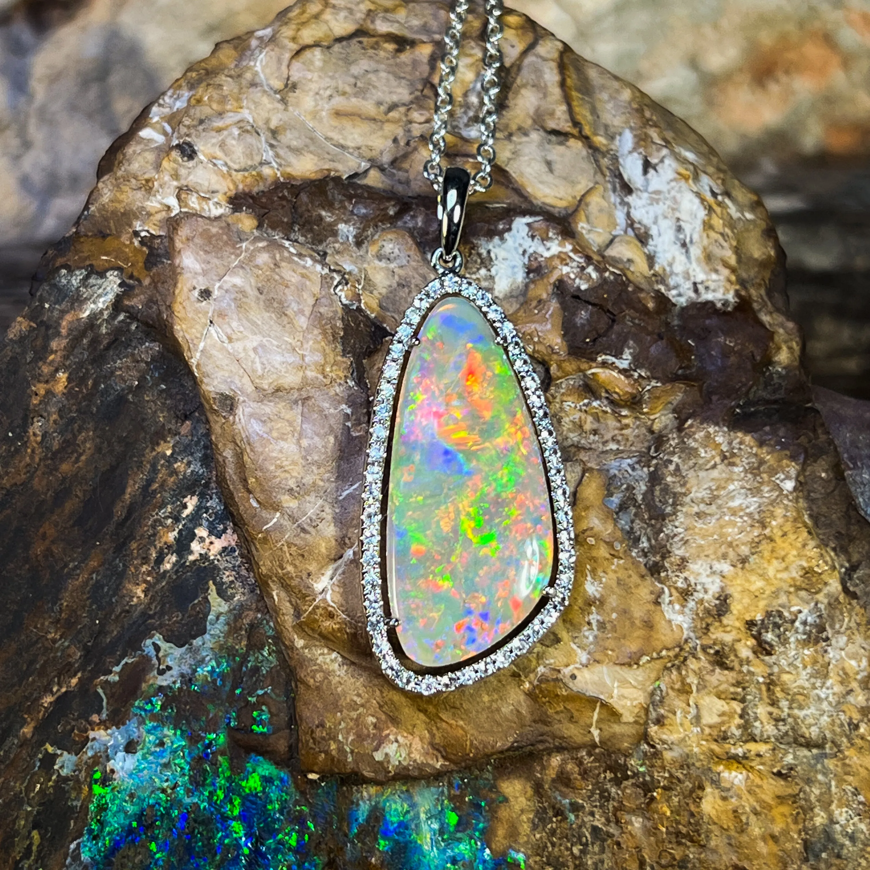 14kt White Gold Crystal Opal 5.22ct and White Sapphire 0.35ct