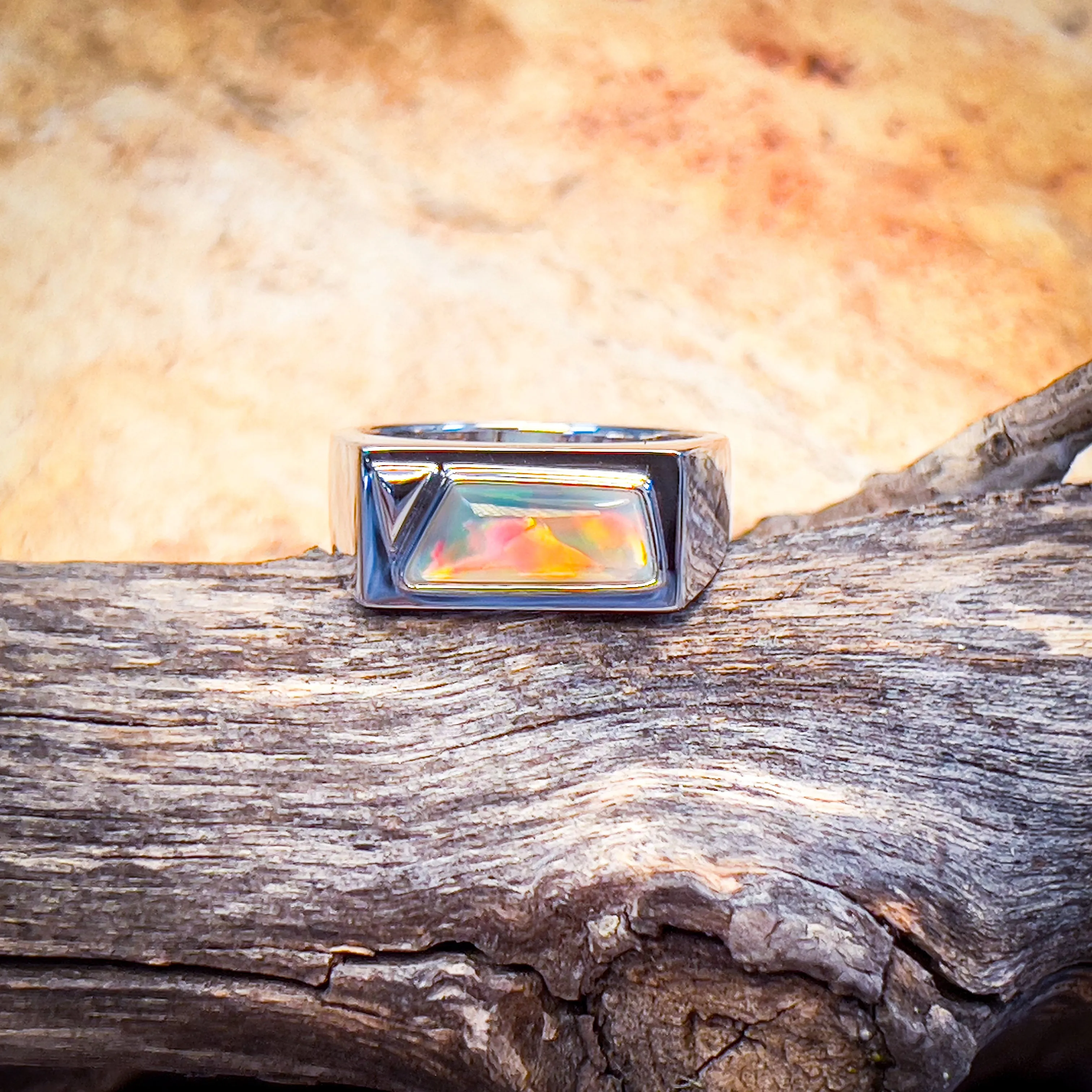 14kt White Gold Crystal Opal ring