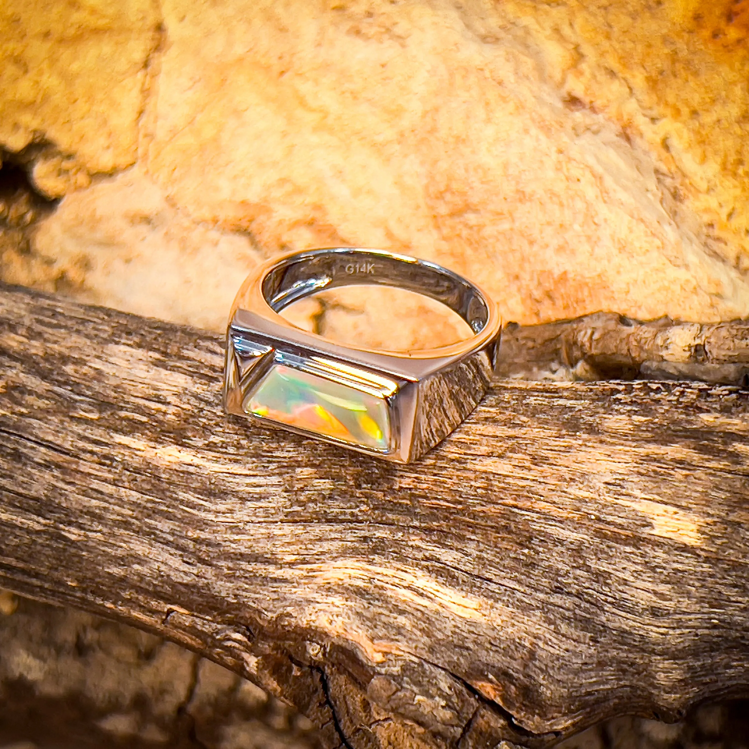14kt White Gold Crystal Opal ring