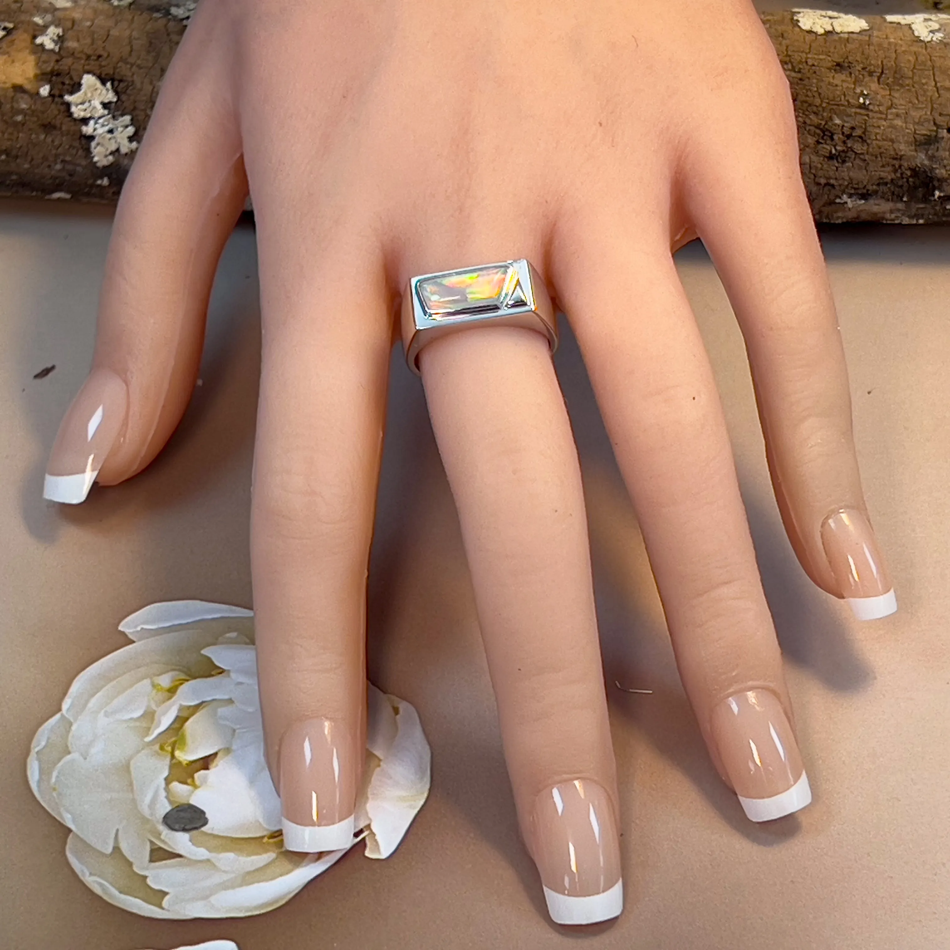 14kt White Gold Crystal Opal ring