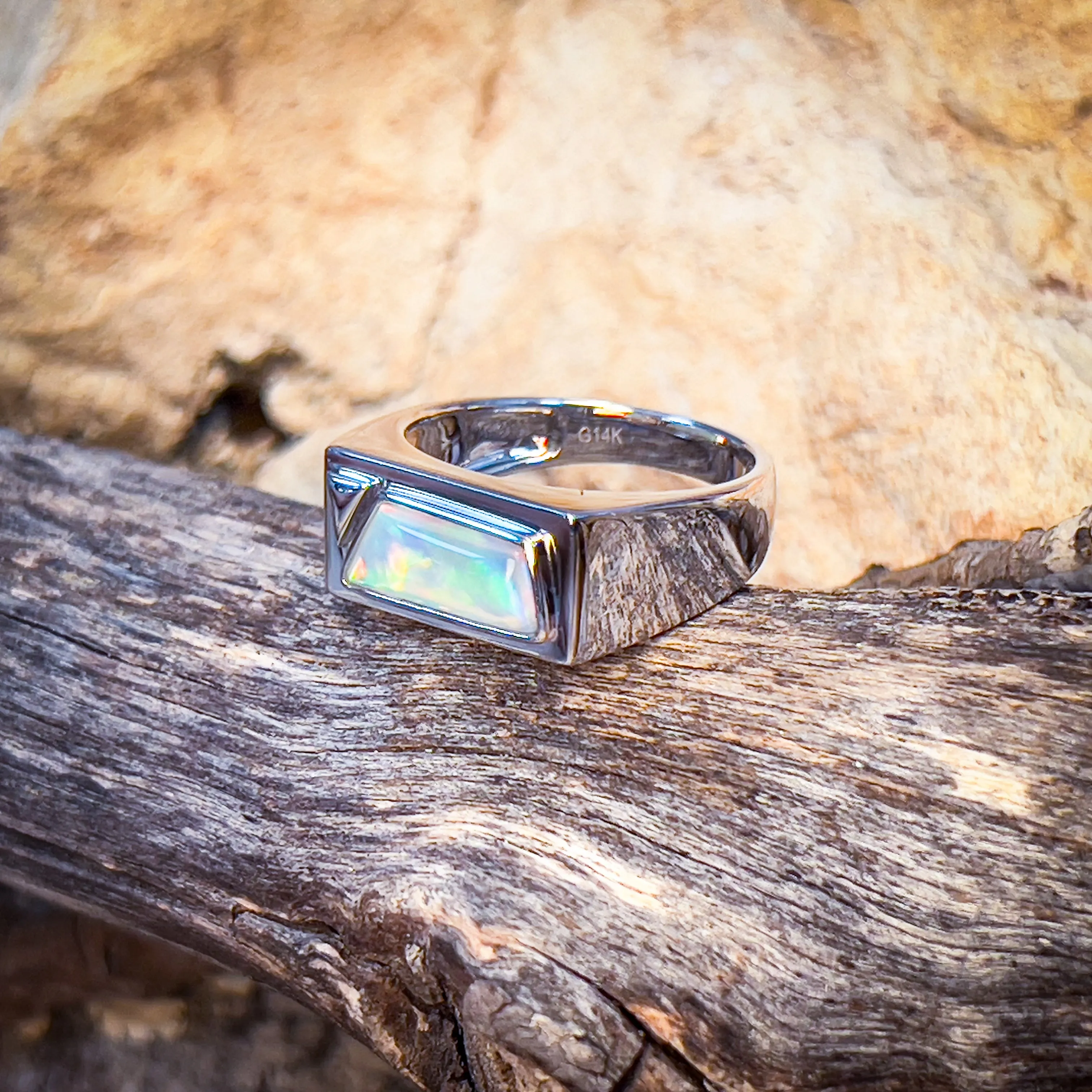 14kt White Gold Crystal Opal ring