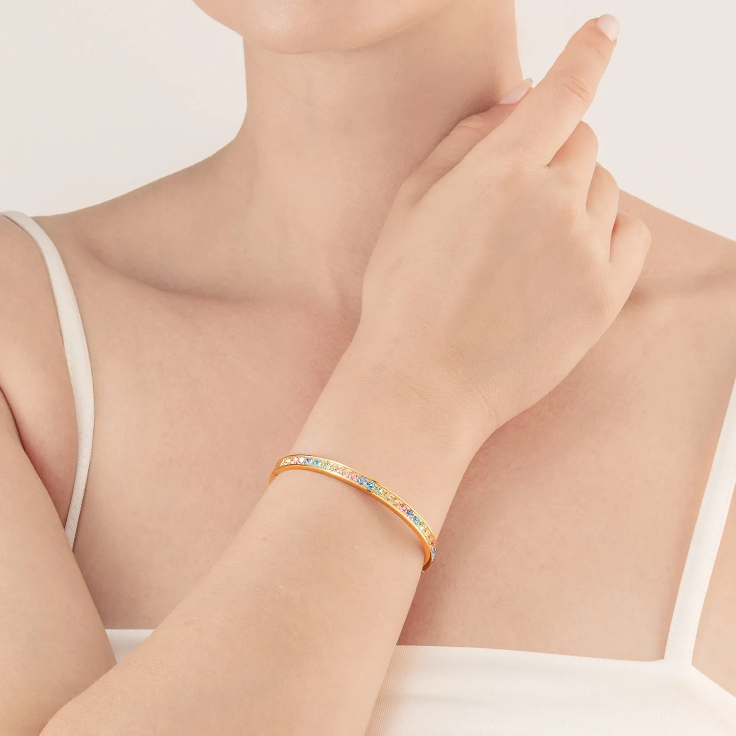 Bangle stainless steel & crystals gold multi pastel (size 19 cm)