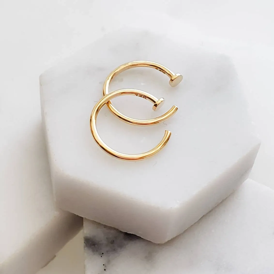 Dot Hug Hoops in 14k Gold