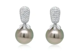 Earrings 18kt Gold Tahiti South Sea Pearl and Diamonds