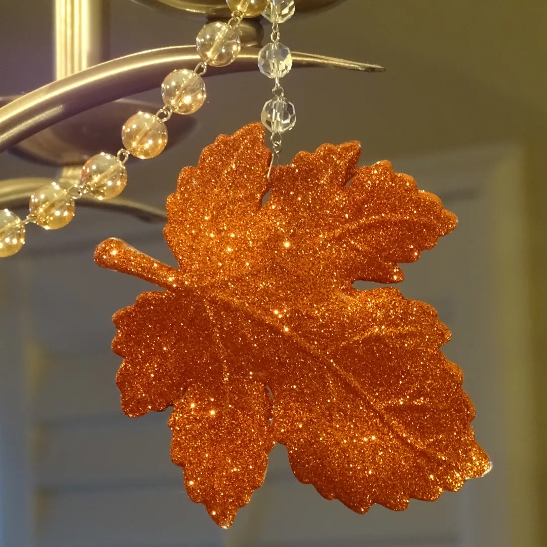 FALL CHANDELIER MAKEOVER KIT - GLITTER AMBER LEAF    12" CHAMPAGNE CRYSTAL BEAD GARLAND