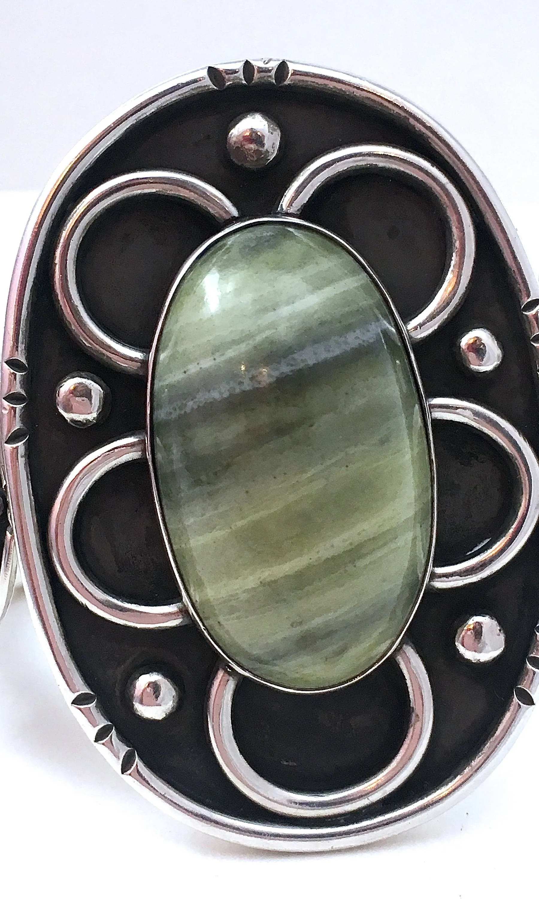 LIZARD JASPER 1970s Large Statement Silver and Green Cuff