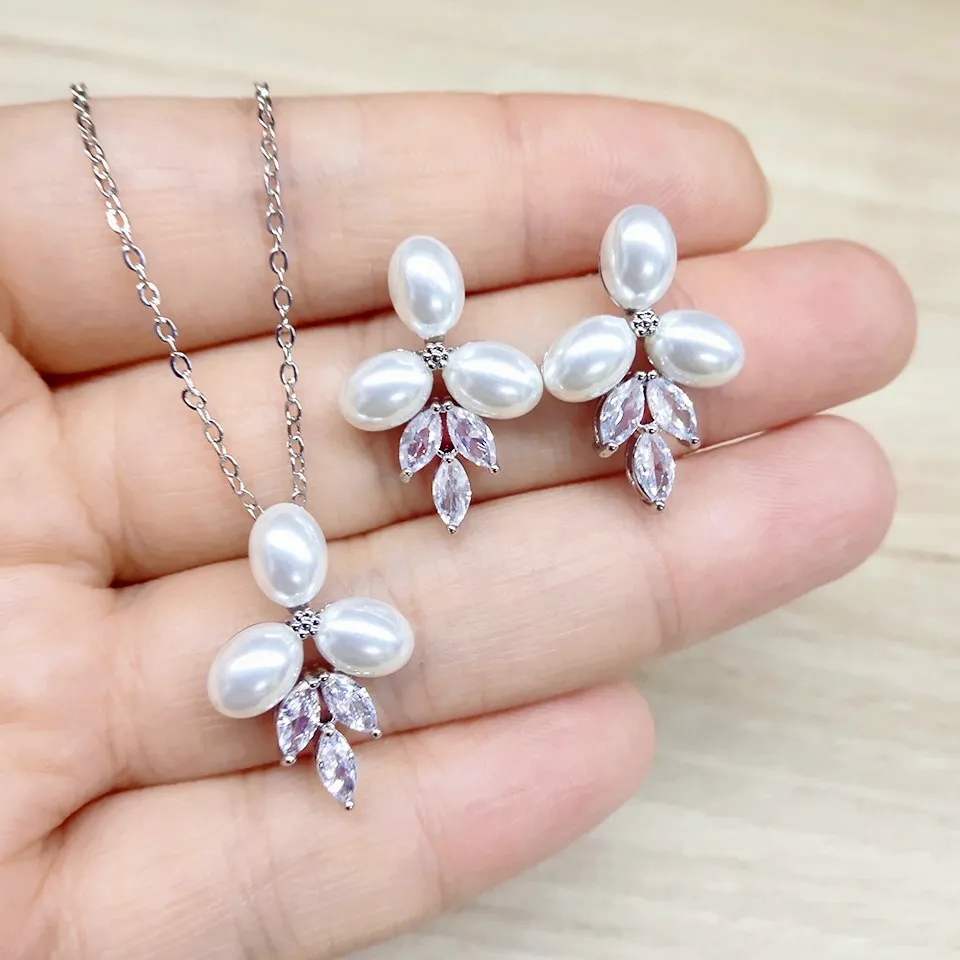 "Adonna" - Pearl Bridal Jewelry Set - Available in Silver, Rose Gold and Yellow Gold