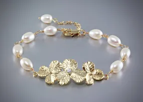 "Blush" - Pearl Bracelet and Earrings Set - Available in Yellow Gold and Silver