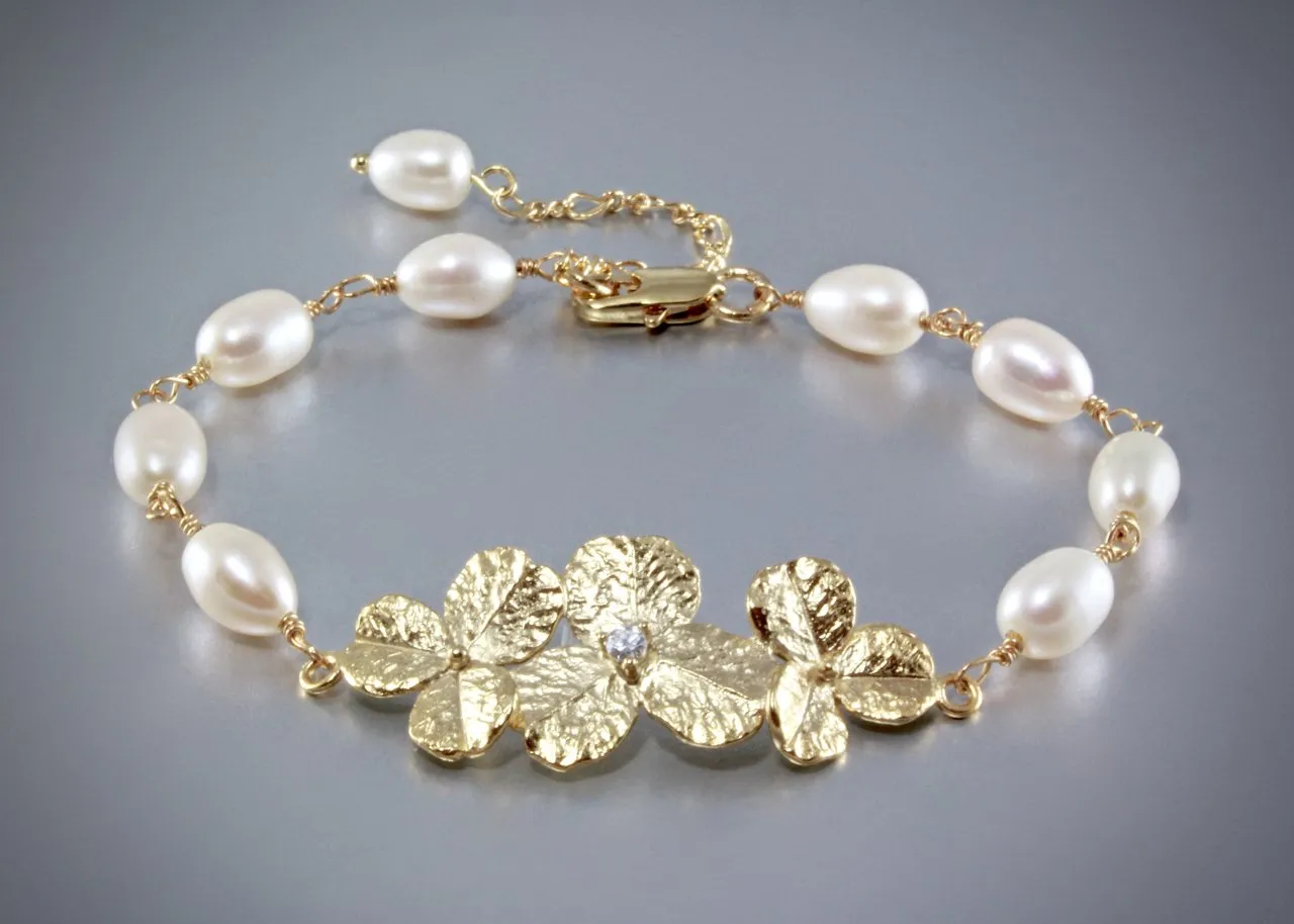 "Blush" - Pearl Bracelet and Earrings Set - Available in Yellow Gold and Silver